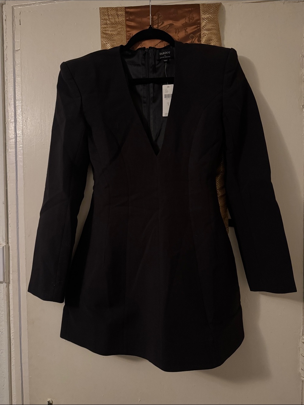 Bardot Black Long-Sleeve V-Neck Tailored Dress
